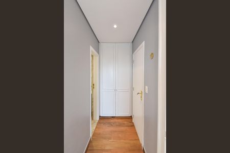 Apartamento à venda com 174m², 4 quartos e 4 vagas Apartamento à venda com 174m², 4 quartos e 4 vagasSuíte 1