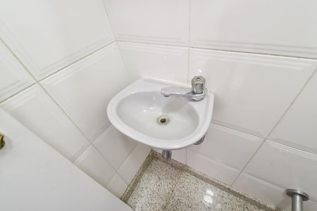 Apartamento à venda com 174m², 4 quartos e 4 vagas Apartamento à venda com 174m², 4 quartos e 4 vagasBanheiro de serviço