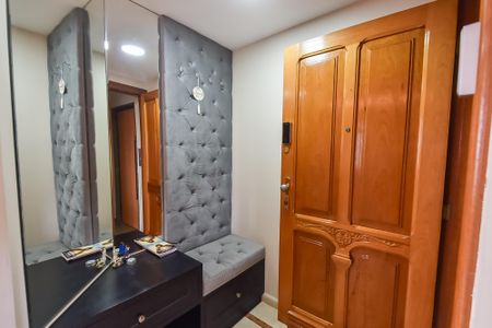 Apartamento à venda com 174m², 4 quartos e 4 vagas Apartamento à venda com 174m², 4 quartos e 4 vagasHall privativo elevador