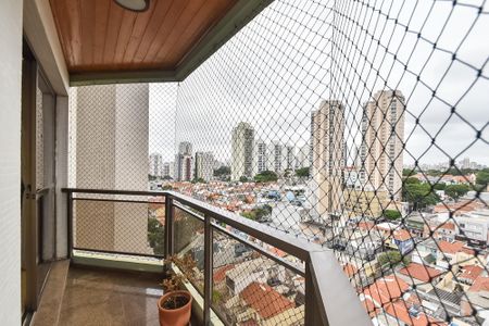 Apartamento à venda com 174m², 4 quartos e 4 vagas Apartamento à venda com 174m², 4 quartos e 4 vagasVaranda da sala