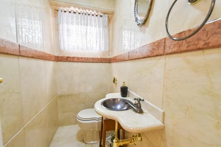 Apartamento à venda com 174m², 4 quartos e 4 vagas Apartamento à venda com 174m², 4 quartos e 4 vagasLavabo