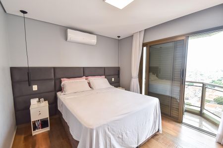 Apartamento à venda com 174m², 4 quartos e 4 vagas Apartamento à venda com 174m², 4 quartos e 4 vagasSuíte 2