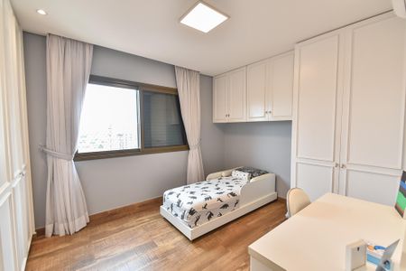 Apartamento à venda com 174m², 4 quartos e 4 vagas Apartamento à venda com 174m², 4 quartos e 4 vagasSuíte 1