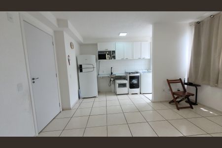 Sala de apartamento para alugar com 2 quartos, 50m² em Guadalupe, Rio de Janeiro