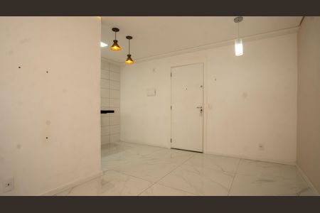 Apartamento para alugar com 2 quartos, 40m² em Jardim Santa Emilia, São Paulo