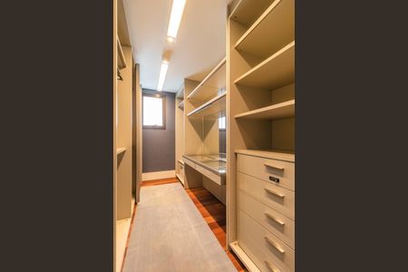 Apartamento para alugar com 285m², 3 quartos e 5 vagas Apartamento para alugar com 285m², 3 quartos e 5 vagasSuíte 3