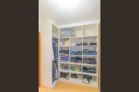 Casa à venda com 200m², 4 quartos e 2 vagas