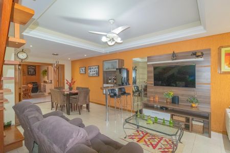 Casa à venda com 4 quartos, 200m² em Estância Velha, Canoas