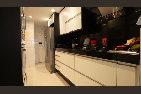 Apartamento à venda com 3 quartos, 87m² em Vila Gumercindo, São Paulo