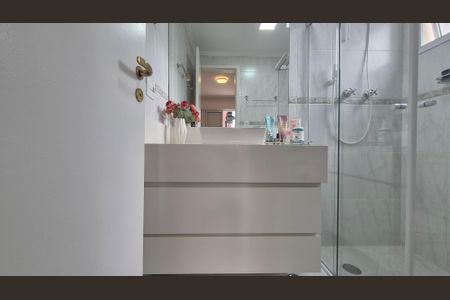 Apartamento à venda com 64m², 2 quartos e 1 vaga Apartamento à venda com 64m², 2 quartos e 1 vagaBanheiro da suíte