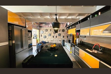 Casa de condomínio para alugar com 140m², 4 quartos e 3 vagas