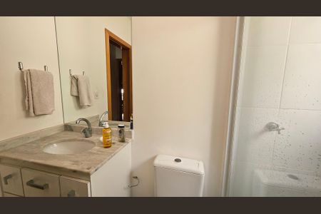 Casa de condomínio para alugar com 140m², 4 quartos e 3 vagas