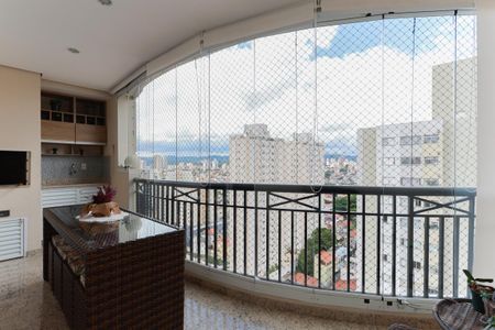 Apartamento à venda com 140m², 3 quartos e 3 vagasVaranda gourmet