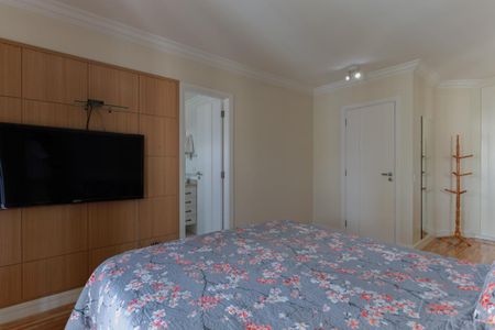 Apartamento à venda com 140m², 3 quartos e 3 vagasSuíte 1