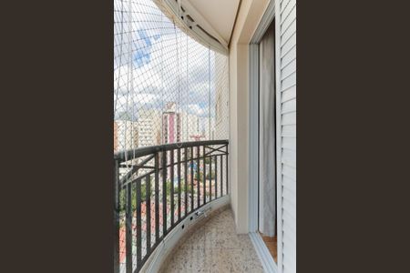 Apartamento à venda com 140m², 3 quartos e 3 vagasSacada da suíte 1