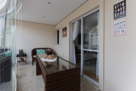 Apartamento à venda com 140m², 3 quartos e 3 vagasVaranda gourmet