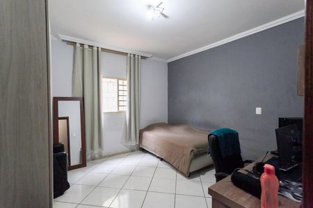 Casa à venda com 320m², 4 quartos e 5 vagasQuarto 2