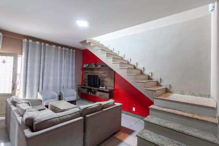 Casa à venda com 320m², 4 quartos e 5 vagasSala 1