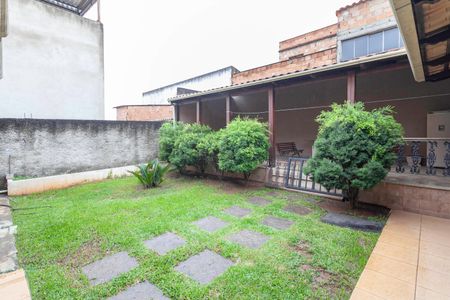 Casa à venda com 320m², 4 quartos e 5 vagasQuintal