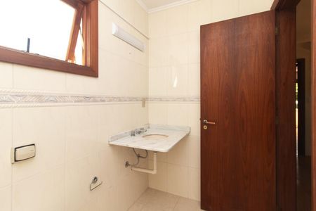 Casa de condomínio à venda com 236m², 3 quartos e 1 vagaBanheiro da Suíte