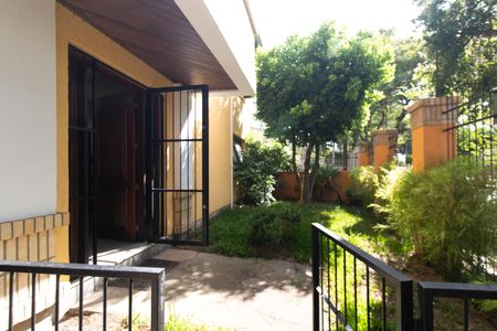 Casa de condomínio à venda com 236m², 3 quartos e 1 vagaJardim
