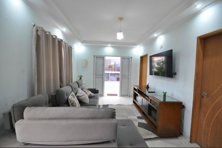 Casa à venda com 150m², 4 quartos e 2 vagasSala 1