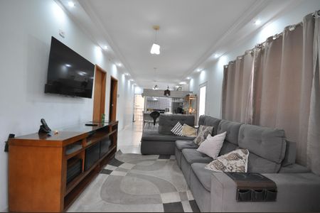 Casa à venda com 150m², 4 quartos e 2 vagasSala 1