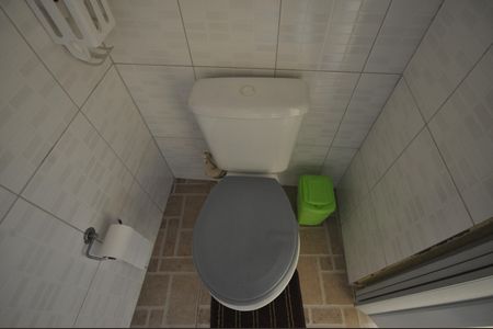 Casa à venda com 150m², 4 quartos e 2 vagasBanheiro da garagem