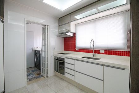 Apartamento à venda com 128m², 3 quartos e 2 vagas Apartamento à venda com 128m², 3 quartos e 2 vagasCozinha