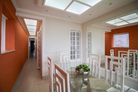 Apartamento à venda com 128m², 3 quartos e 2 vagas Apartamento à venda com 128m², 3 quartos e 2 vagasSala de Jantar