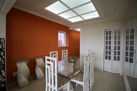 Apartamento à venda com 128m², 3 quartos e 2 vagas Apartamento à venda com 128m², 3 quartos e 2 vagasSala de Jantar