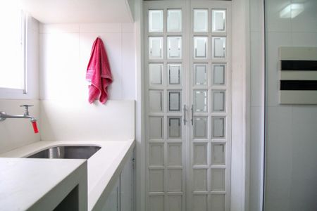 Apartamento à venda com 128m², 3 quartos e 2 vagas Apartamento à venda com 128m², 3 quartos e 2 vagasÁrea de Serviço