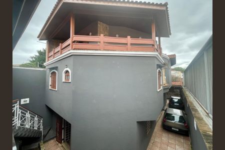 Casa para alugar com 300m², 4 quartos e 4 vagasÁrea externa