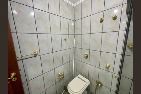 Casa para alugar com 300m², 4 quartos e 4 vagasBanheiro 2