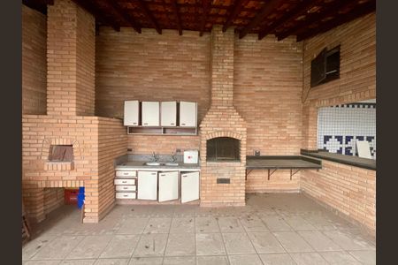 Casa para alugar com 300m², 4 quartos e 4 vagas Churrasqueira