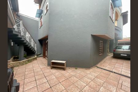 Casa para alugar com 300m², 4 quartos e 4 vagasÁrea externa