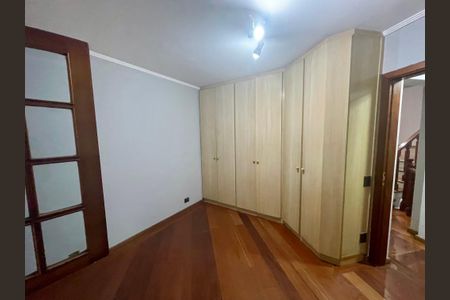 Casa para alugar com 300m², 4 quartos e 4 vagasQuarto 4