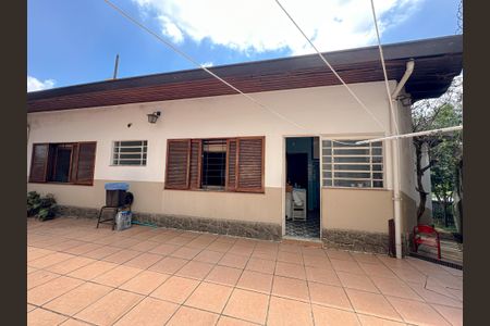 Casa para alugar com 800m², 4 quartos e 2 vagasQuintal