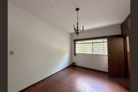 Casa para alugar com 800m², 4 quartos e 2 vagasSala de TV