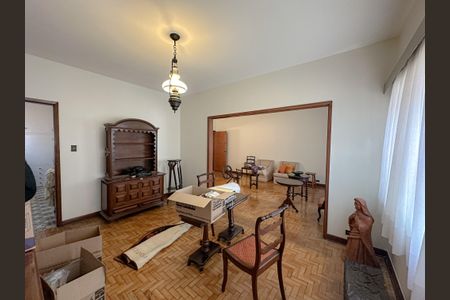 Casa para alugar com 800m², 4 quartos e 2 vagasSala de Estar