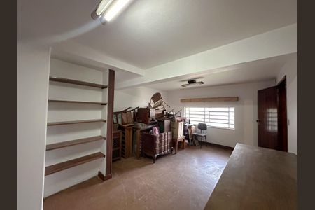 Casa para alugar com 800m², 4 quartos e 2 vagasSuíte motorista