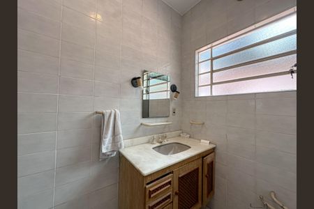 Casa para alugar com 800m², 4 quartos e 2 vagasBanheiro Social