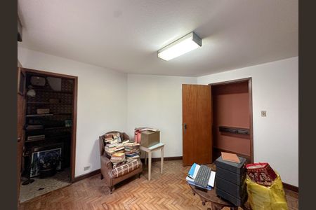 Casa para alugar com 800m², 4 quartos e 2 vagasEscritório