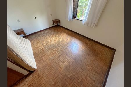 Casa para alugar com 800m², 4 quartos e 2 vagasSuíte