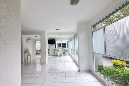 Apartamento para alugar com 56m², 2 quartos e 1 vaga Apartamento para alugar com 56m², 2 quartos e 1 vagaÁrea comum - Salão de festas