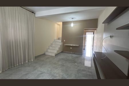 Casa para alugar com 200m², 2 quartos e 1 vagaSala