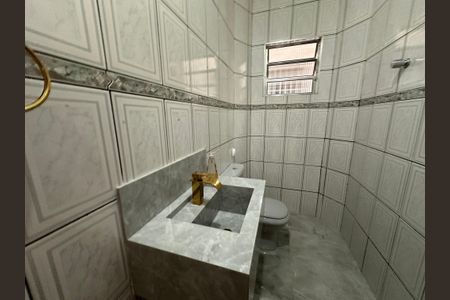 Casa para alugar com 200m², 2 quartos e 1 vagaLavabo