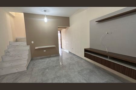 Sala de casa para alugar com 2 quartos, 200m² em Parque Viana, Barueri