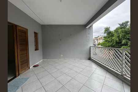 Casa para alugar com 200m², 2 quartos e 1 vagaVaranda da suíte