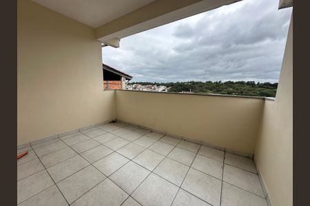 Casa para alugar com 200m², 2 quartos e 1 vagaSacada
